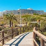 Luxury Seaview Beachfront Pools,jacuzzi,gym * Arenales del Sol