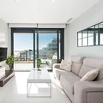 Luxury Seaview Beachfront Pools,jacuzzi,gym * Arenales del Sol