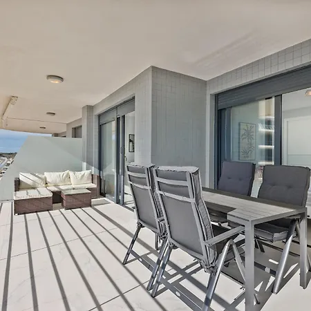 Infinity View Luxury Beachfront Pool&jacuzzi Arenales del Sol