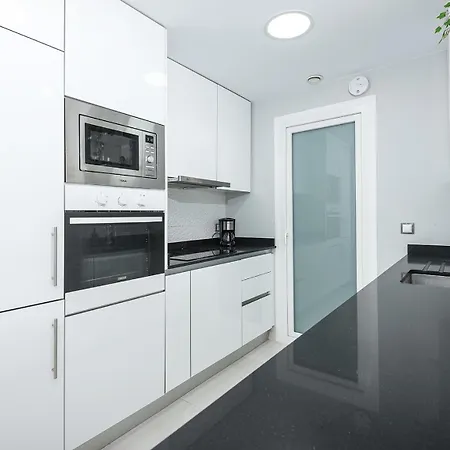 Apartament Infinity View Luxury Beachfront Pool&jacuzzi *