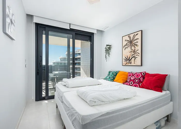 Infinity View Luxury Beachfront Pool&jacuzzi Apartment