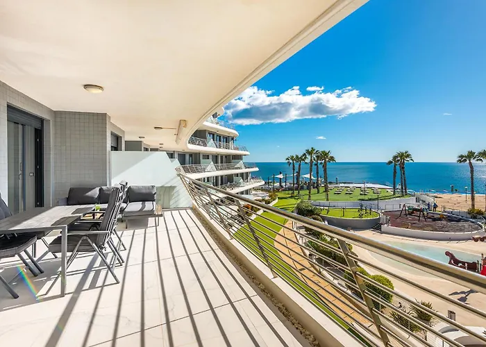 Infinity View Luxury Beachfront Pool&jacuzzi * Arenales del Sol