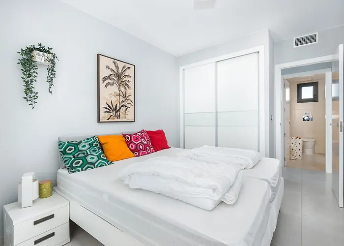 Infinity View Luxury Beachfront Pool&jacuzzi Apartment
