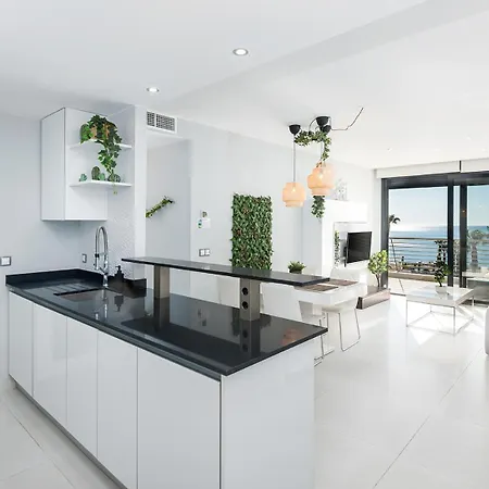 Infinity View Luxury Beachfront Pool&jacuzzi Lägenhet Arenales del Sol