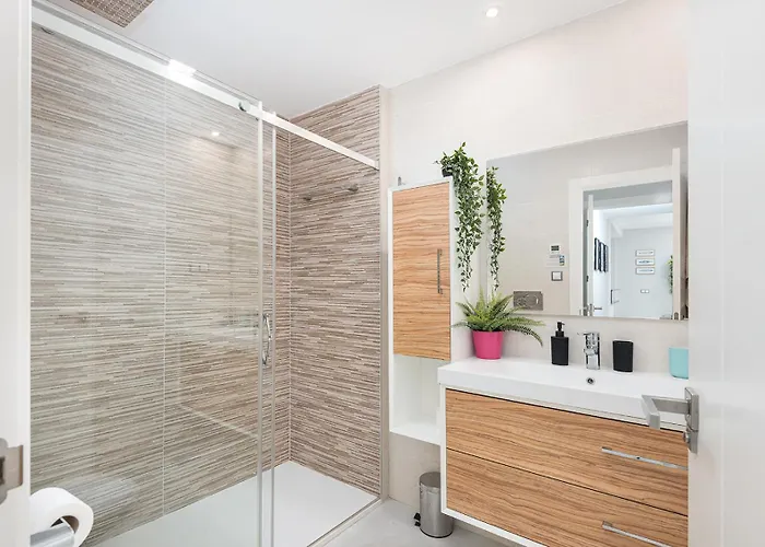 Infinity View Luxury Beachfront Pool&jacuzzi