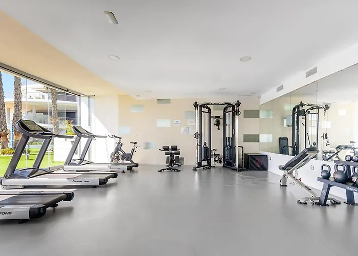 Infinity View Luxury Beachfront Pool&jacuzzi Апартаменты *