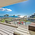 Infinity View Luxury Beachfront Pool&jacuzzi Appartamento *