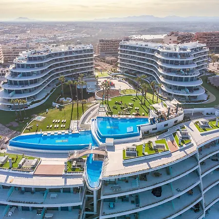 Luxury Seaview Beachfront Pools,jacuzzi,gym Arenales del Sol