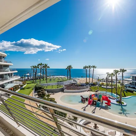 Luxury Seaview Beachfront Pools,jacuzzi,gym Arenales del Sol