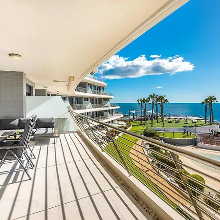 Luxury Seaview Beachfront Pools,jacuzzi,gym * Arenales del Sol